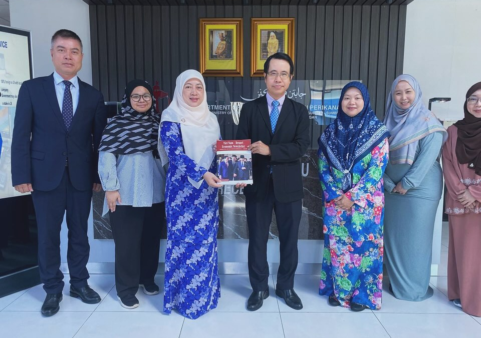 Discussion focused on potential fisheries sector collaboration and investment opportunities in Brunei Darussalam